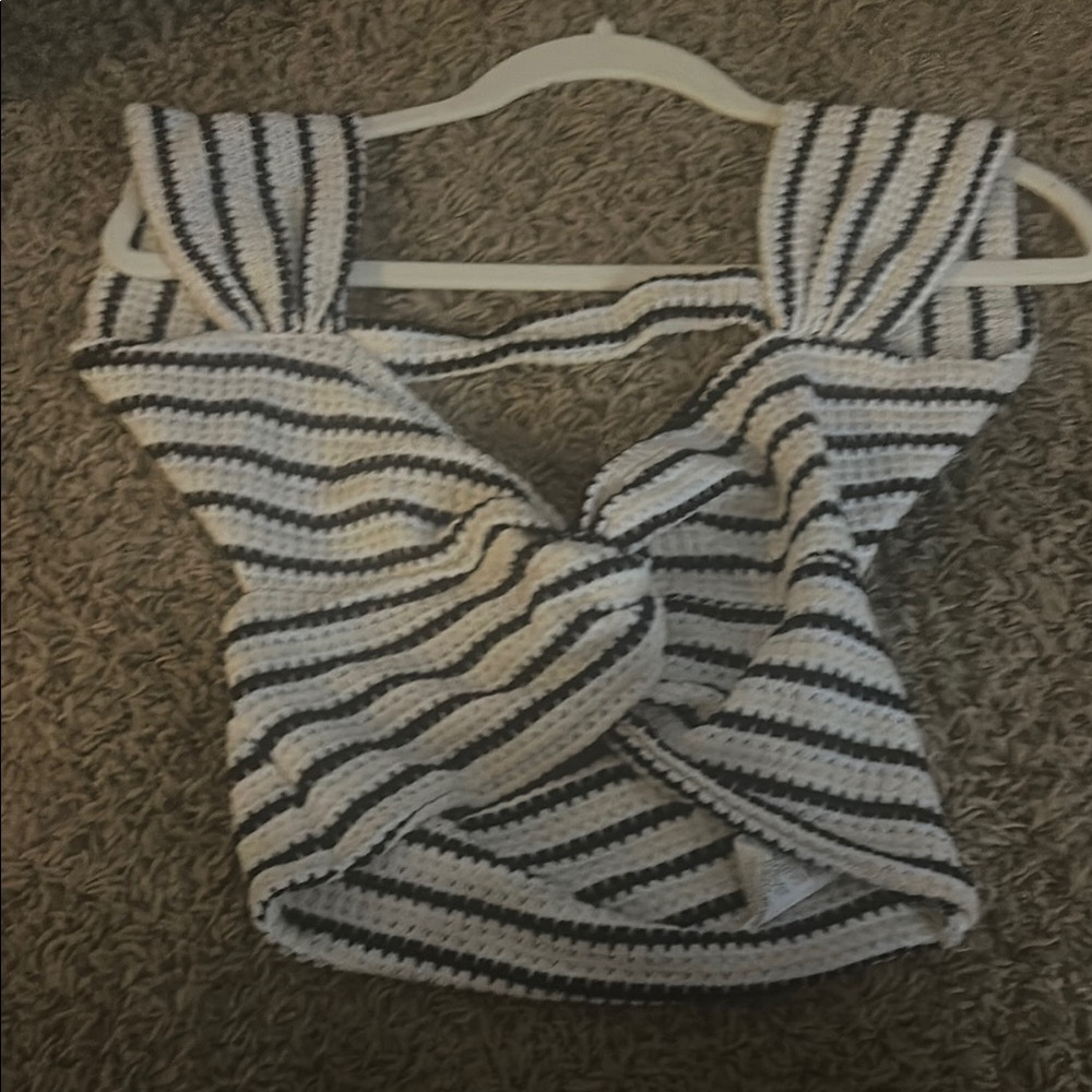 SHEIN Black and White Cropped Tank Top with Sailor Collar
